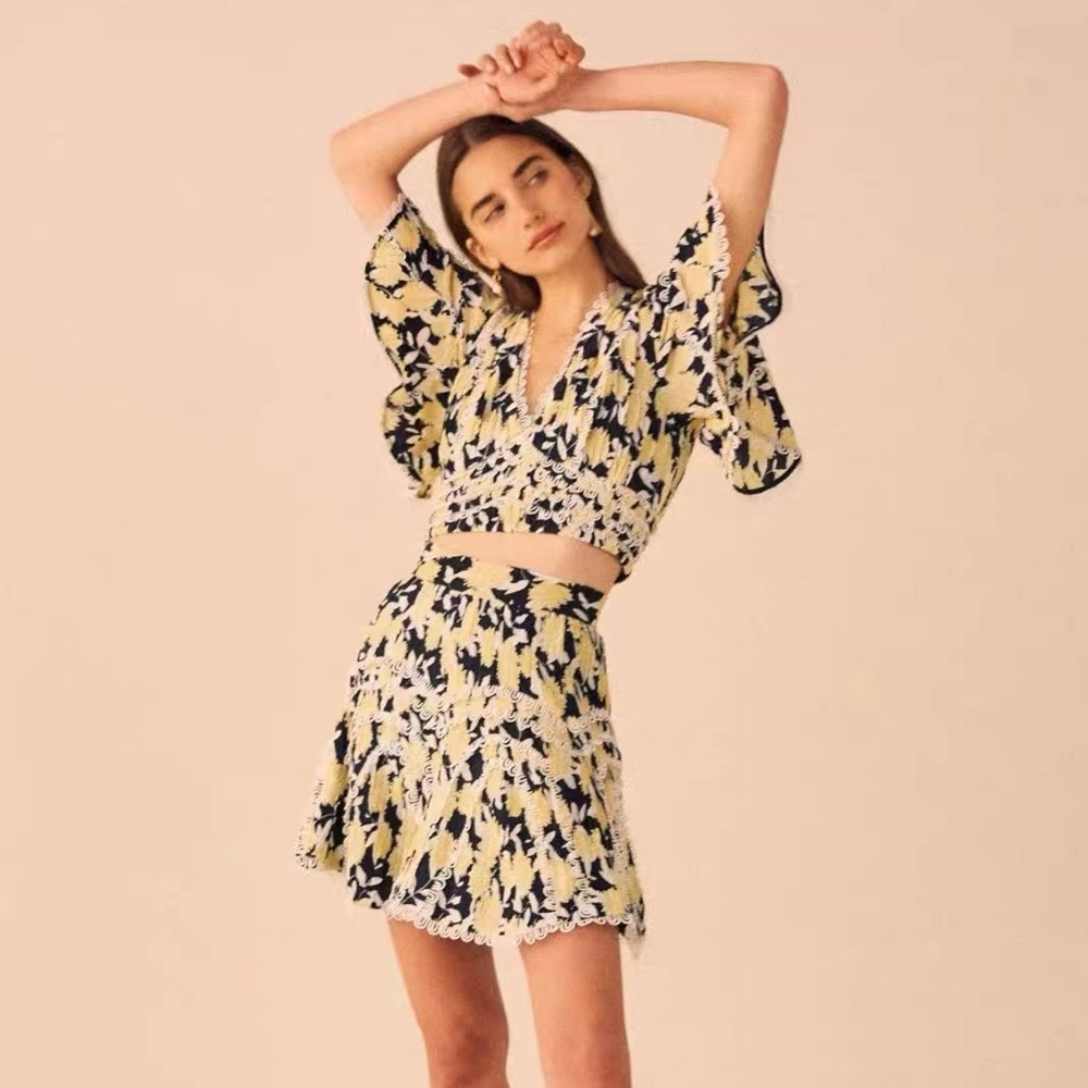 C/MEO Collective Enlight Top And Skirt Set In Marigold Floral Size S